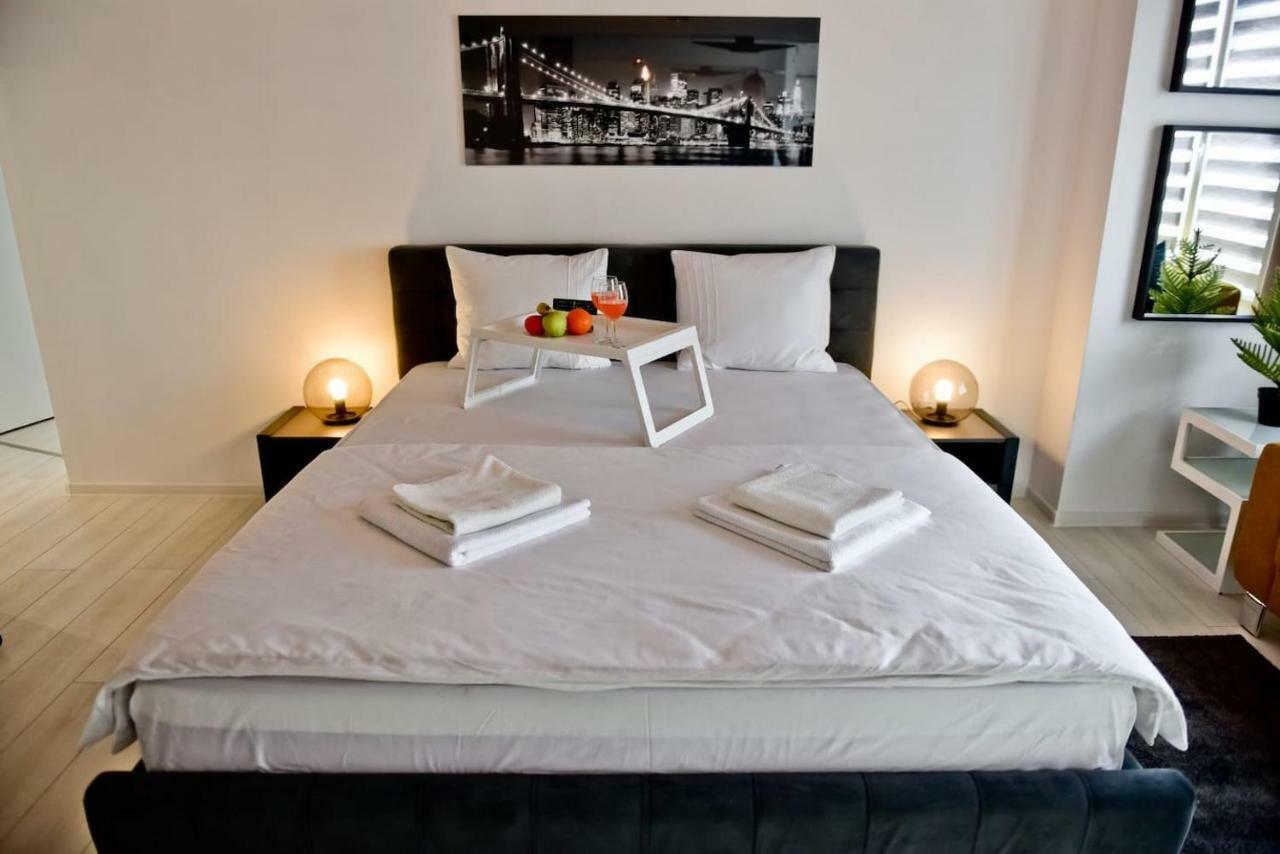 Apartament Old Town River View 123 Bucureşti